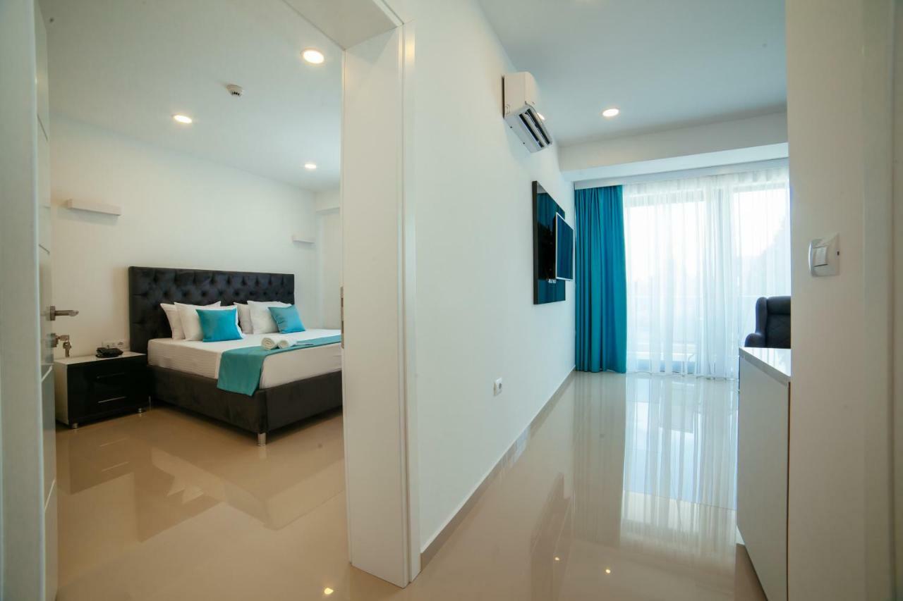 Hotel Ambiente 乌尔齐尼 外观 照片